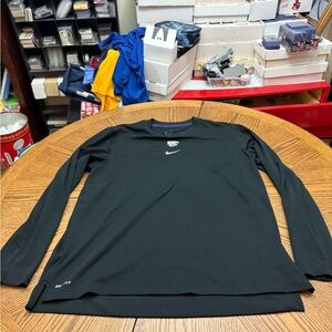 Nike Men's Black K-State Wildcats Long Sleeve Shirt (team issued)